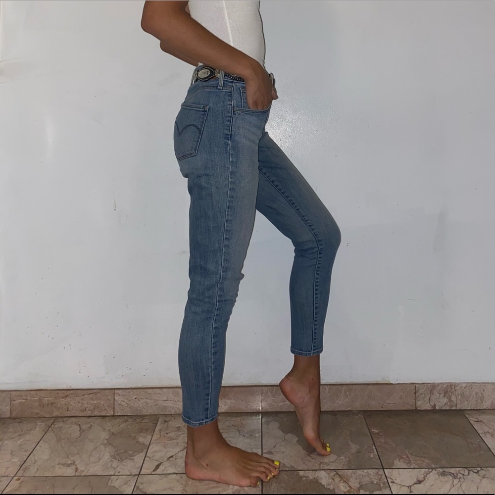 Levi’s High Waisted Cropped Skinny